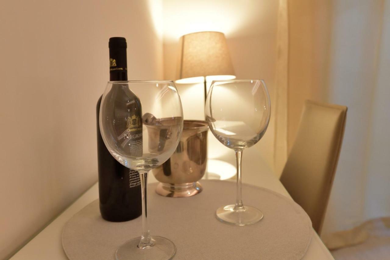 San Pietro Moonlight Luxury Apartment Рим Екстер'єр фото